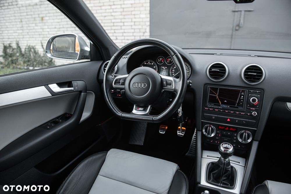 Audi S3 Sportback Standard - 25