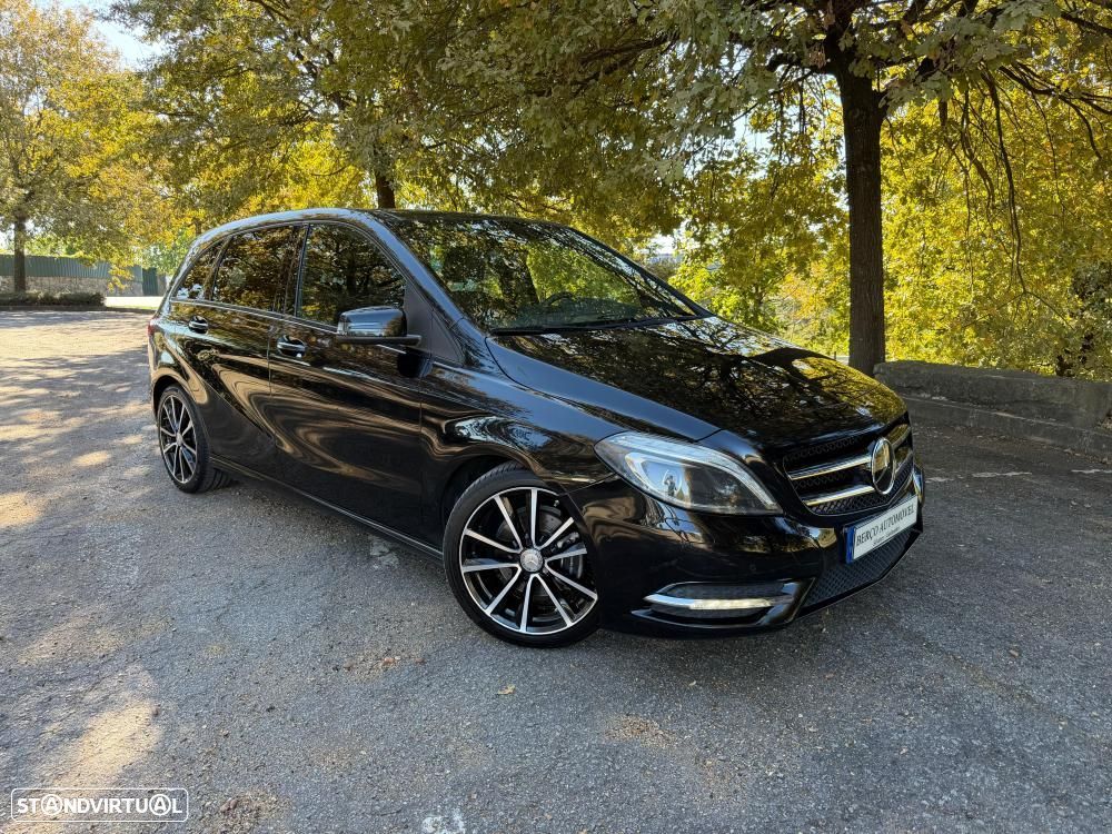 Mercedes-Benz B 180 - 1
