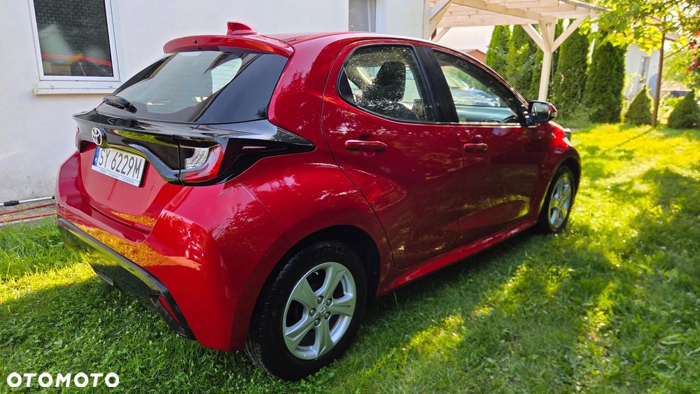 Toyota Yaris 1.5 Executive CVT - 2