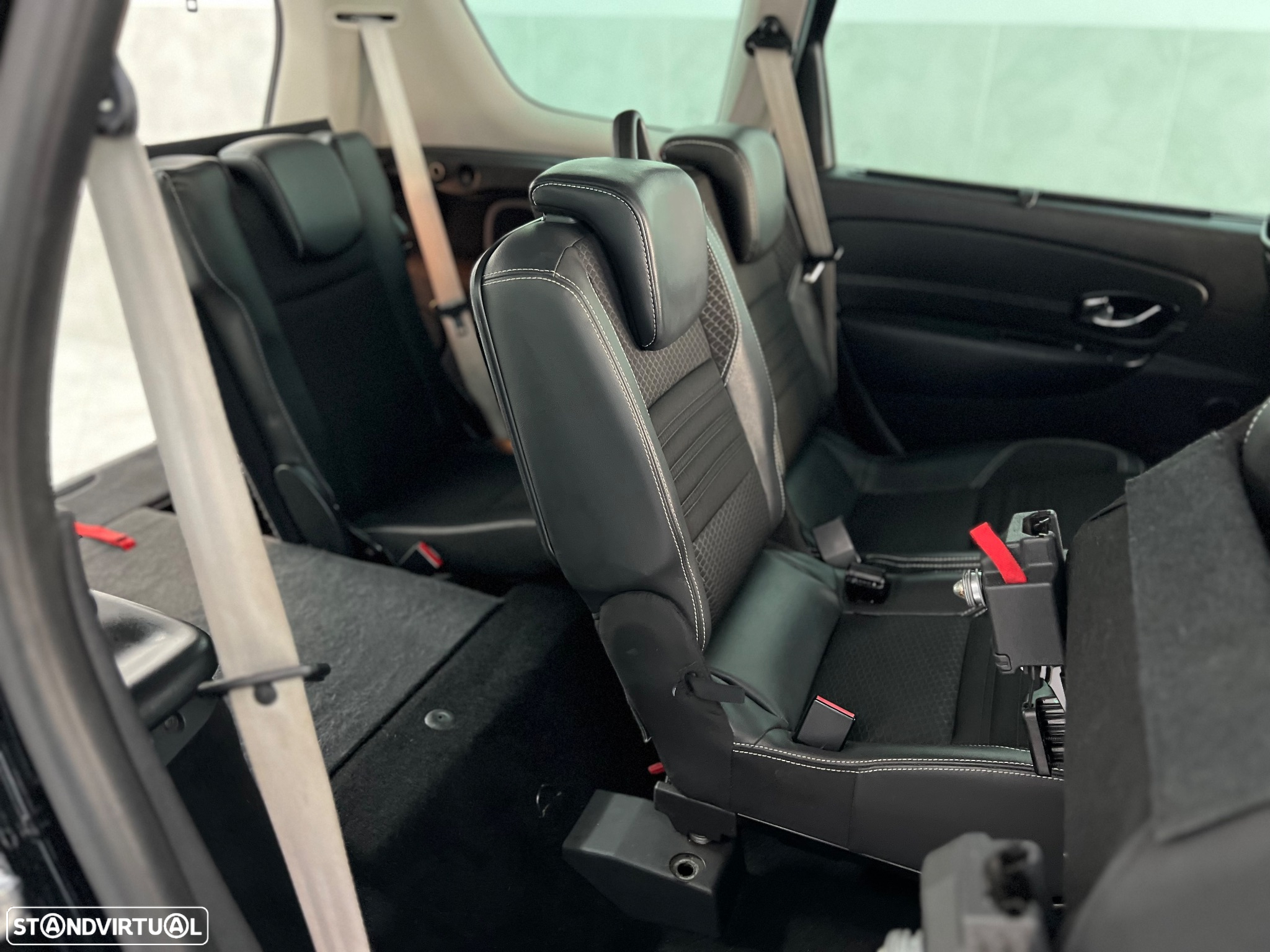 Renault Grand Scénic 1.5 dCi Bose Edition SS - 34