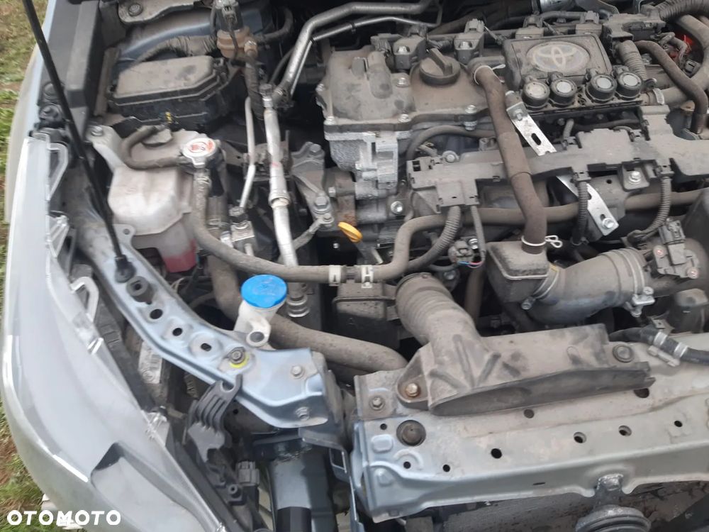 Toyota Corolla 1.8 Hybrid Comfort - 14