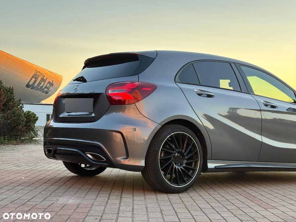 Mercedes-Benz Klasa A 180 7G-DCT AMG Line - 7