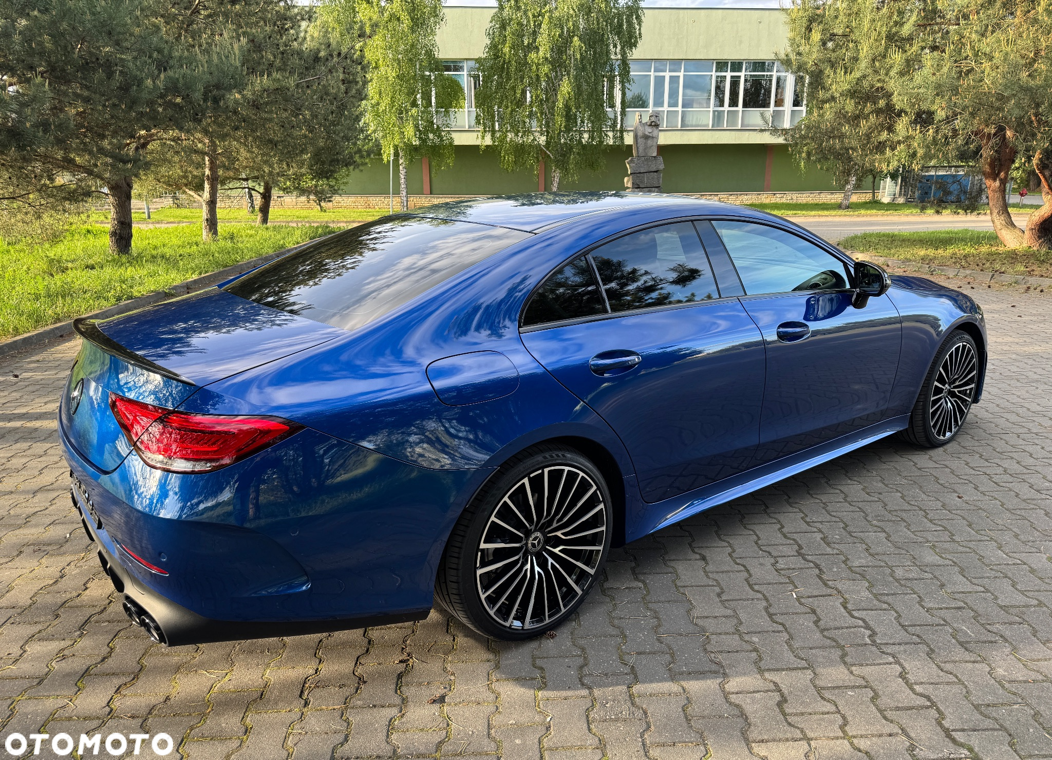 Mercedes-Benz CLS 300 d 4Matic 9G-TRONIC AMG Line - 5