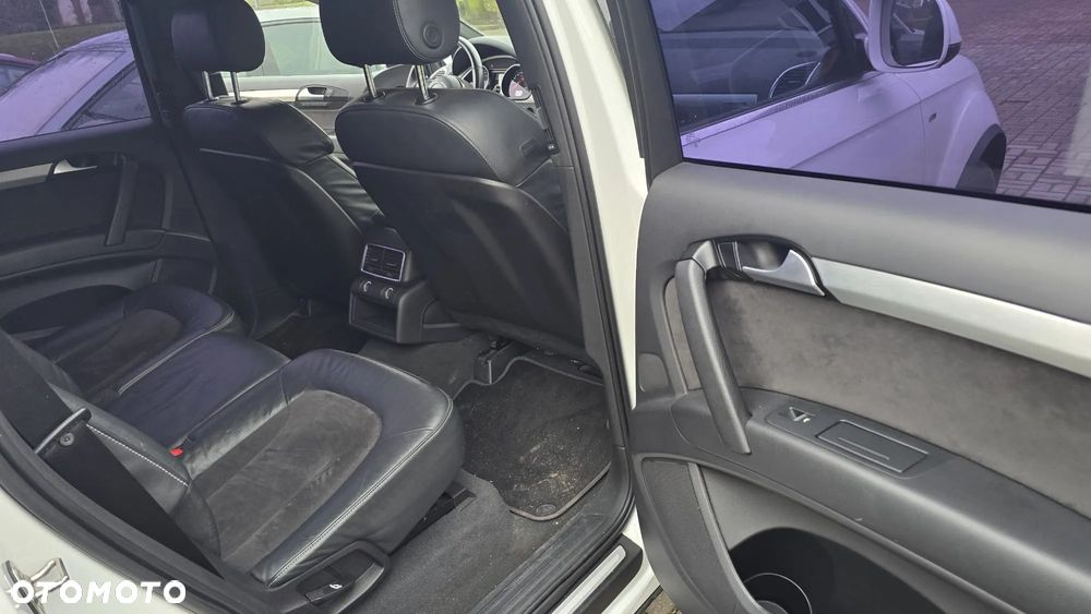 Audi Q7 3.0 TDI DPF clean diesel Quattro Tiptronic - 17