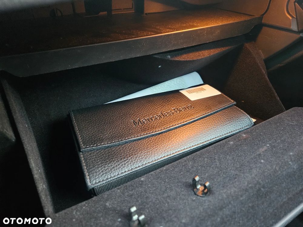 Mercedes-Benz GLC 300 e 4-Matic - 31