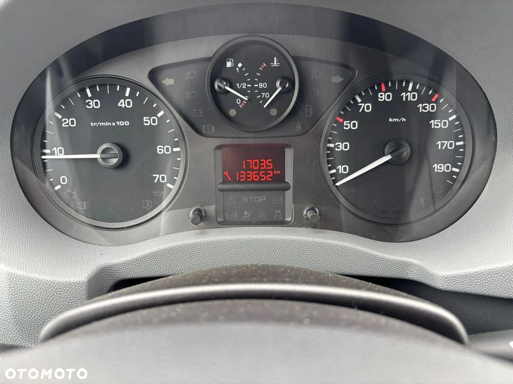 Peugeot EXPERT - 23