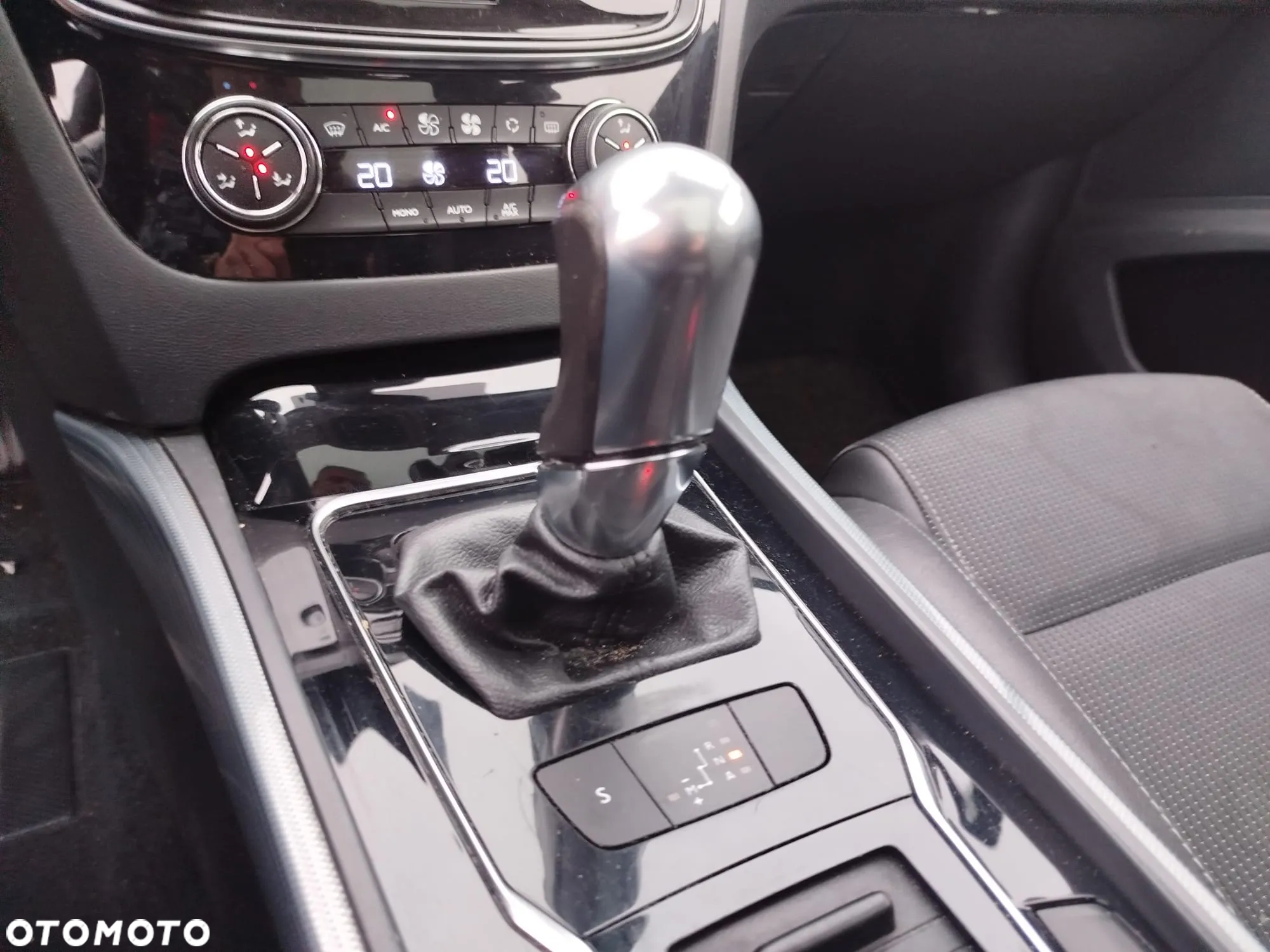 Peugeot 508 1.6 e-HDi Active S&S - 19