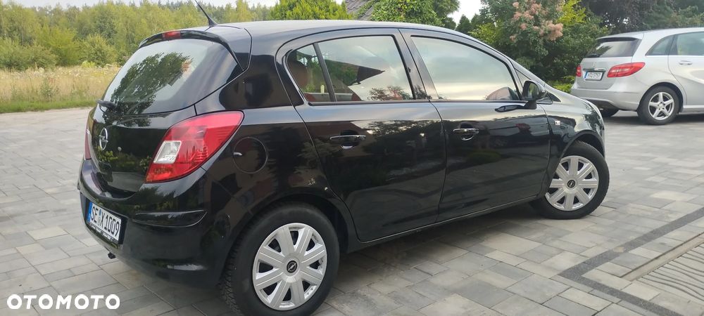 Opel Corsa 1.4 16V Color Edition - 4