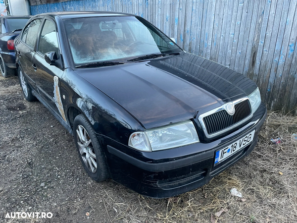 Dezmembram Skoda Octavia 1 1.6BFQ si 1.9 AXR