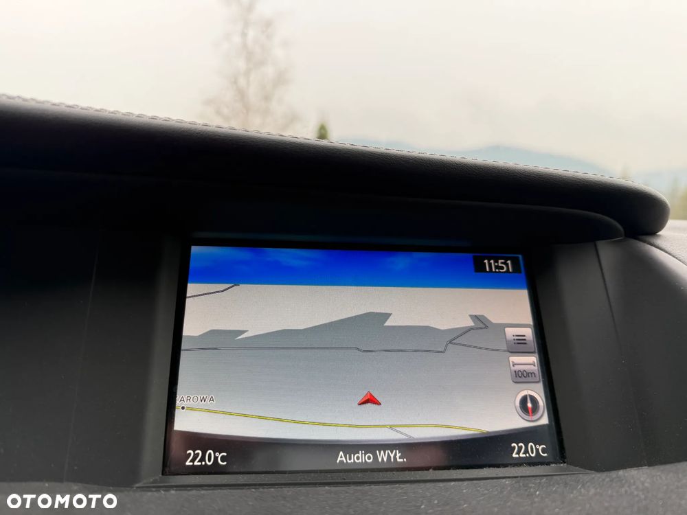 Infiniti Q30 2.2d DCT AWD City Black Edition - 13