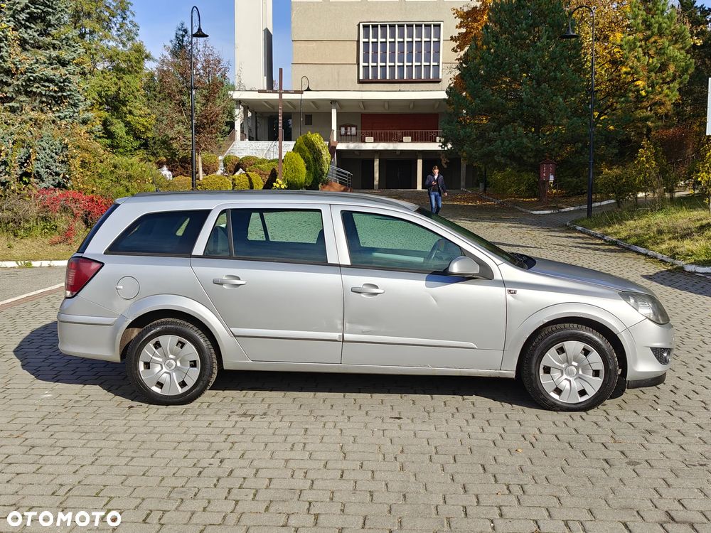 Opel Astra III 1.7 CDTI Cosmo - 9