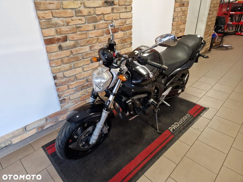 Yamaha FZ6 - 11