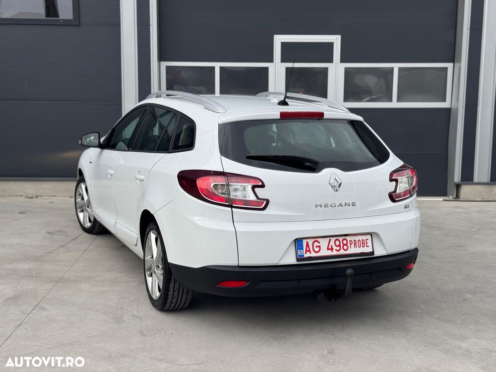 Renault Megane ENERGY dCi 110 Start & Stop Bose Edition - 9