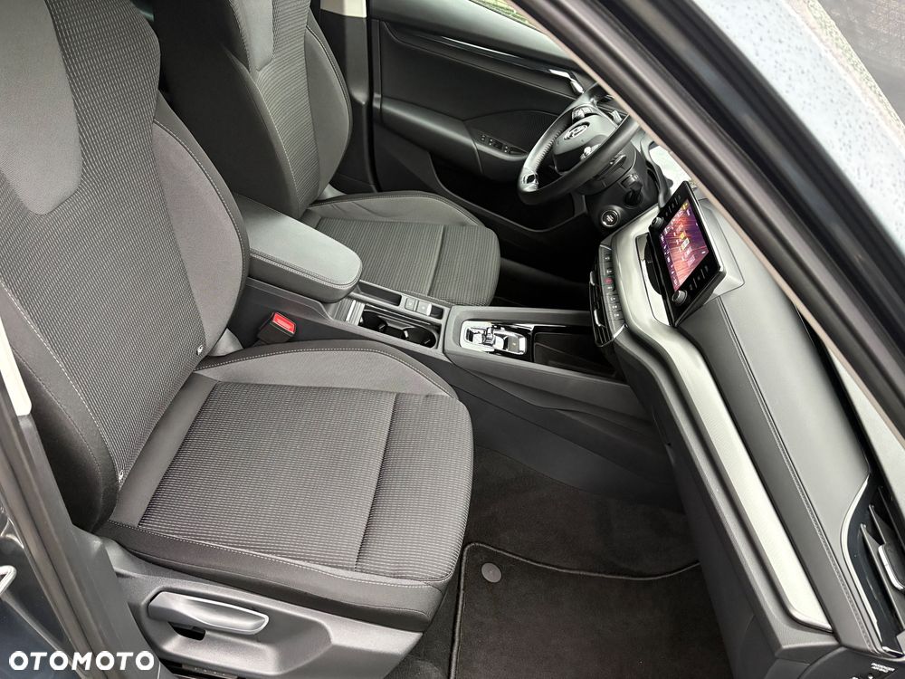 Skoda Octavia 2.0 TDI Ambition DSG - 6