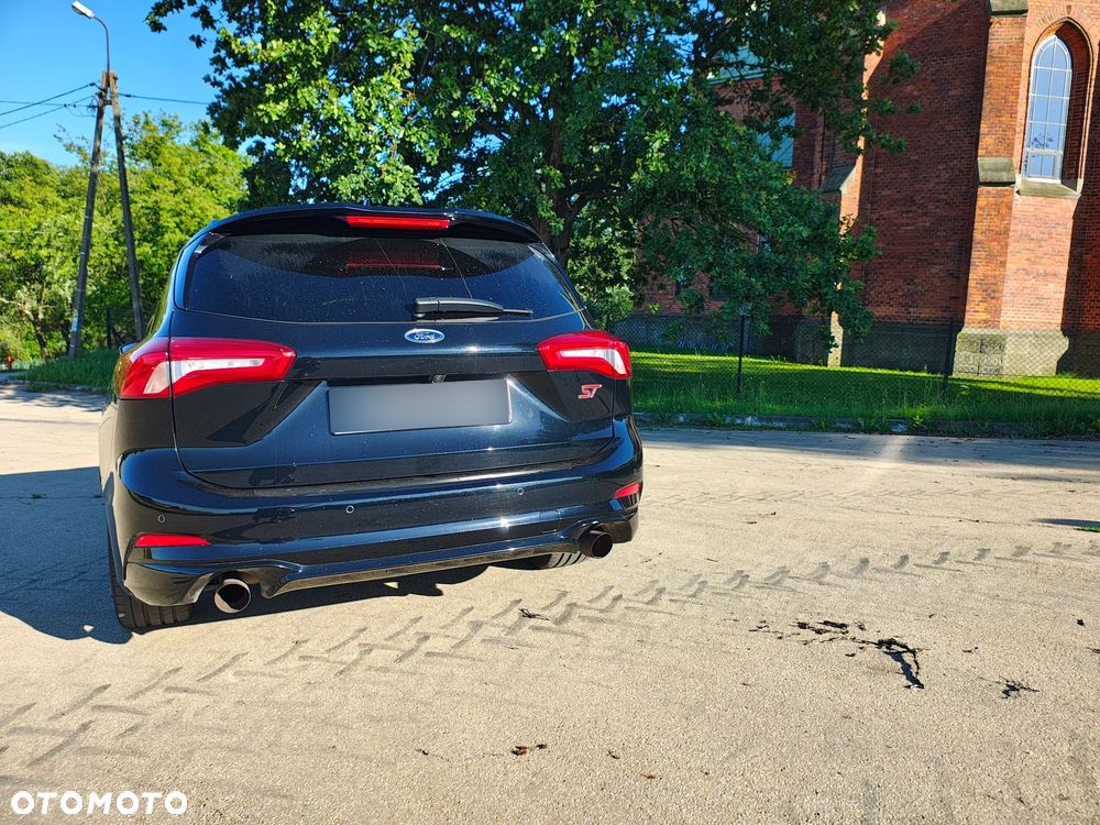 Ford Focus 2.3 EcoBoost ST - 7