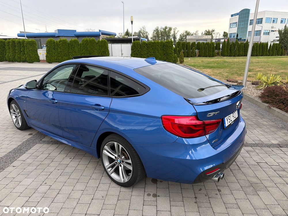 BMW 3GT 330i xDrive M Sport - 7