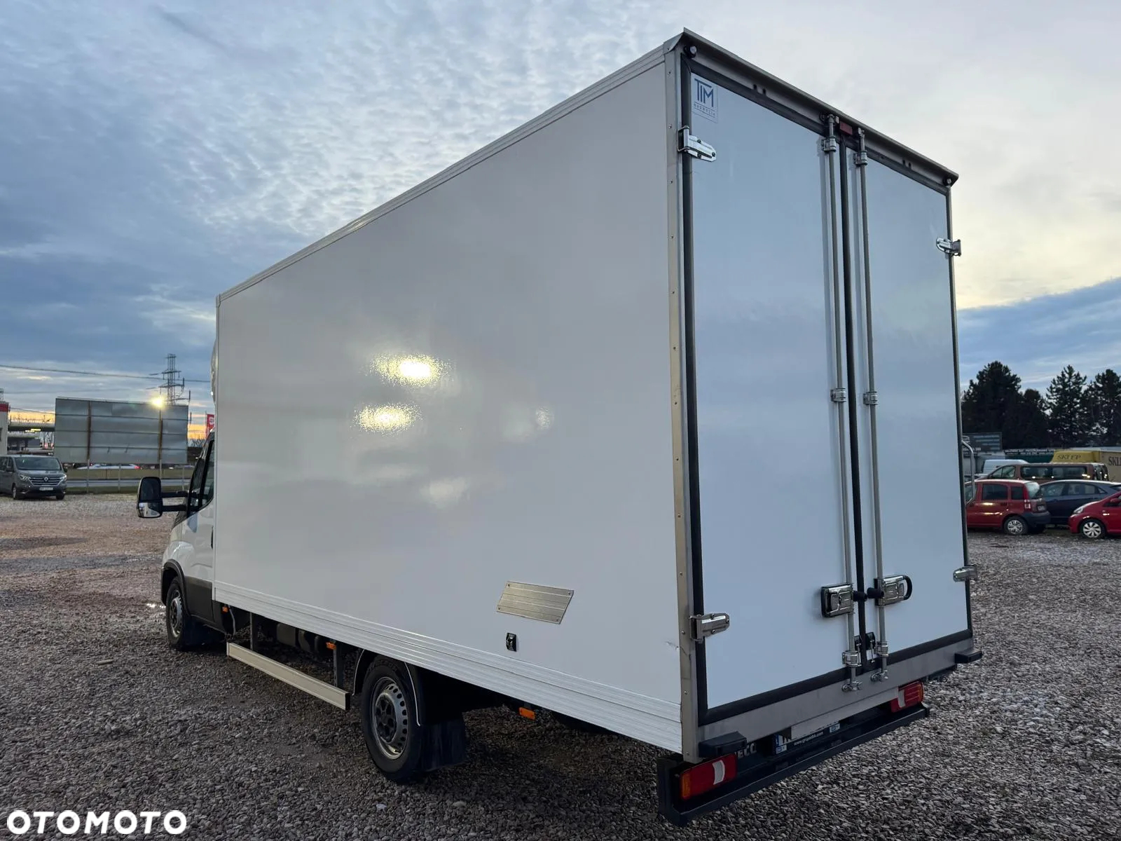Iveco Daily 35S18 HiMatic kontener 10eu palet - 4