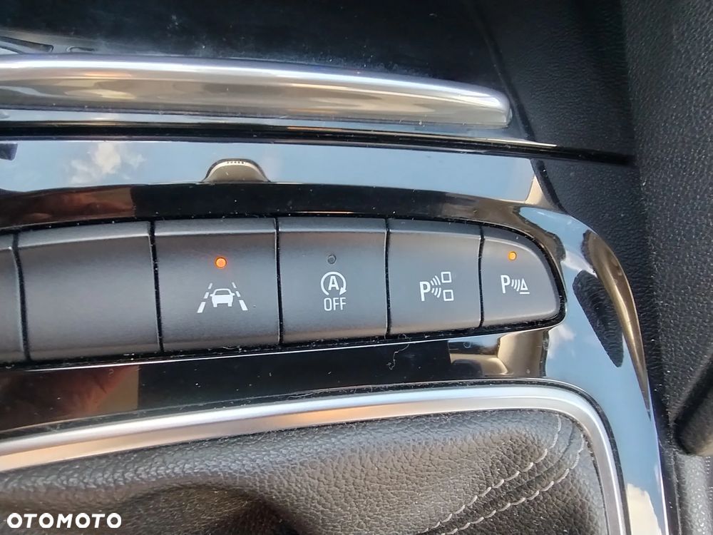 Opel Insignia 1.5 T GPF Innovation S&S - 32