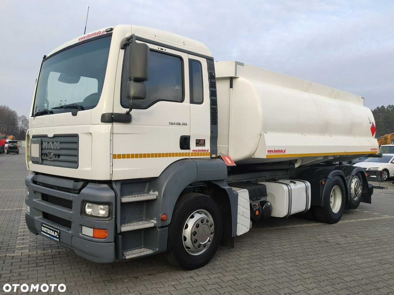 MAN TGA 26.310 Autocysterna z Dystrybucją - 2