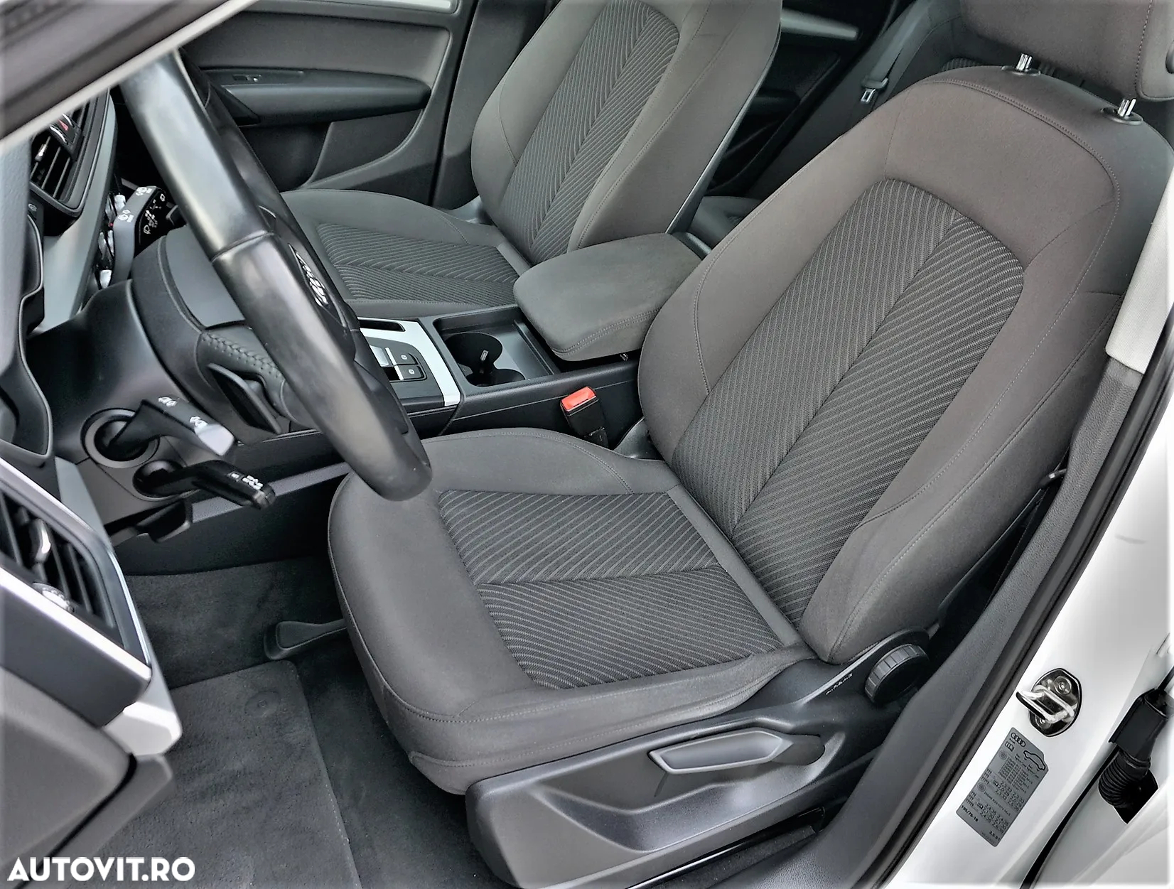 Audi Q5 2.0 40 TDI quattro S tronic Sport - 14