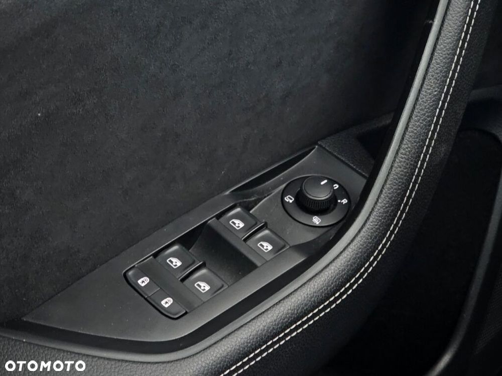 Skoda Superb 2.0 TSI Sportline DSG - 30