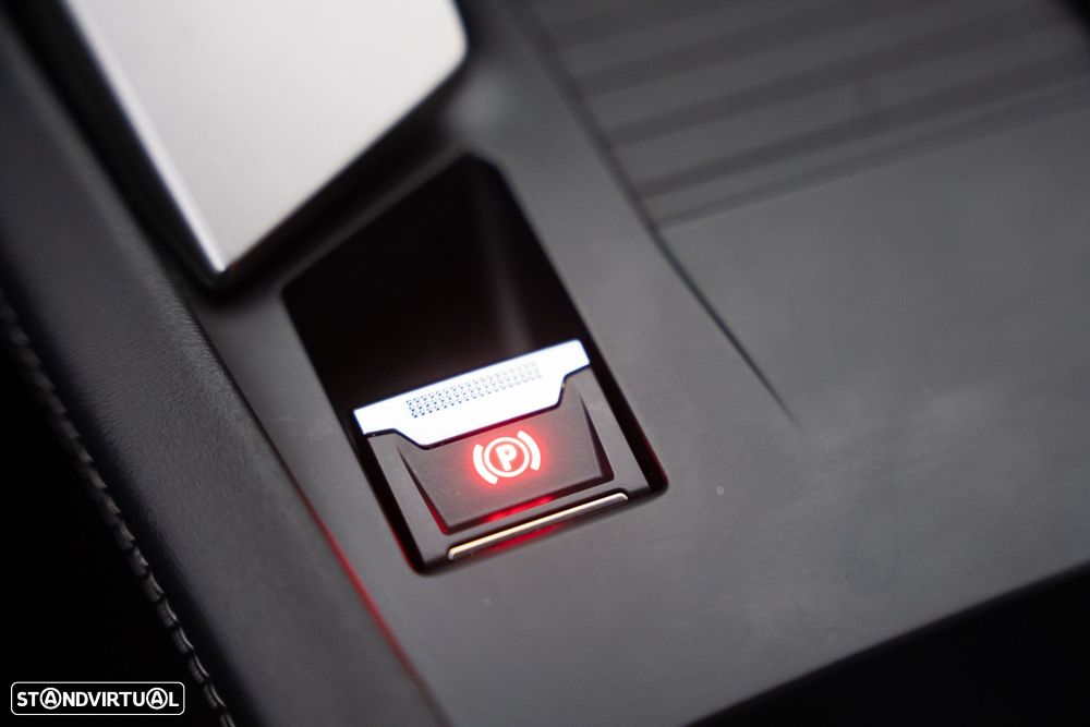 Peugeot 308 SW 1.2 PureTech Allure EAT8 - 13