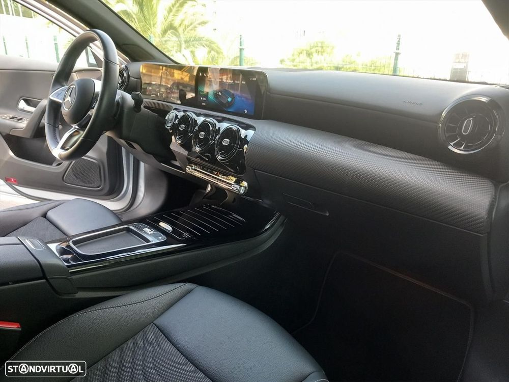 Mercedes-Benz A 250 e Style Plus - 17