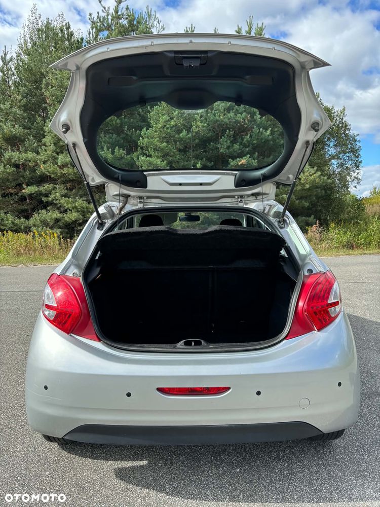 Peugeot 208 1.2 PureTech Allure - 10