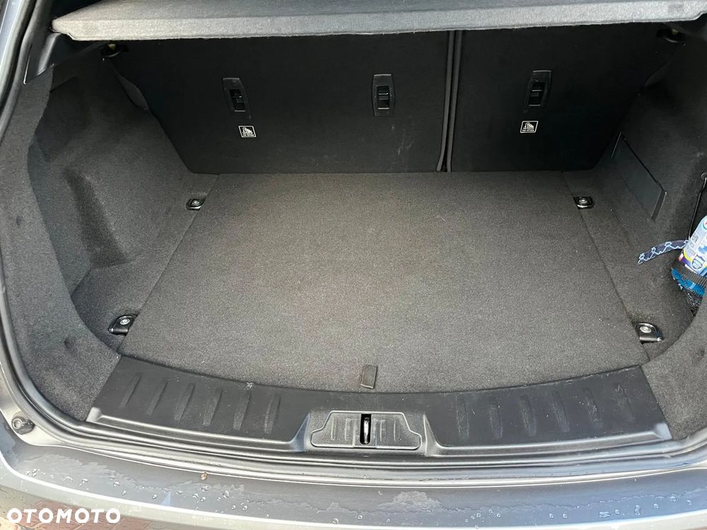 Jaguar E-Pace 2.0 i4D AWD R-Dynamic - 22