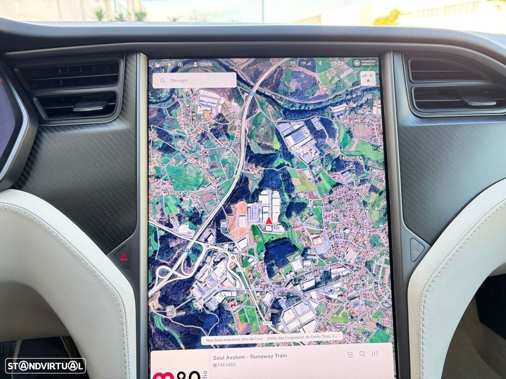 Tesla Model S 75D - 21