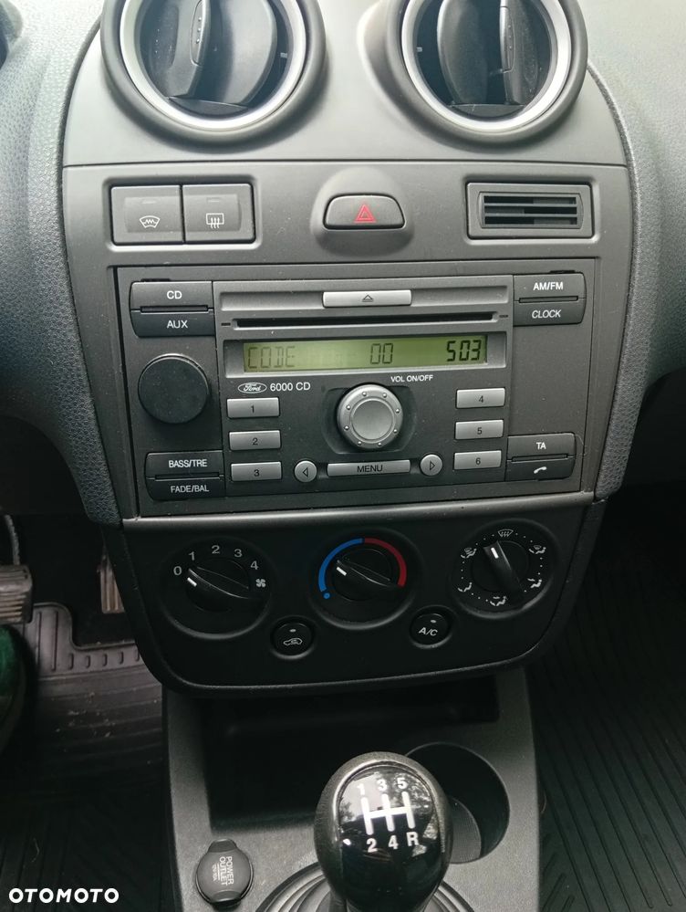 Ford Fiesta - 7