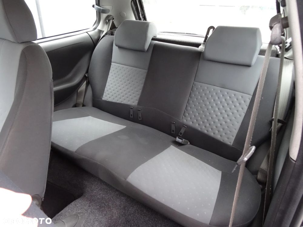 Fiat Punto 1.2 8V - 7