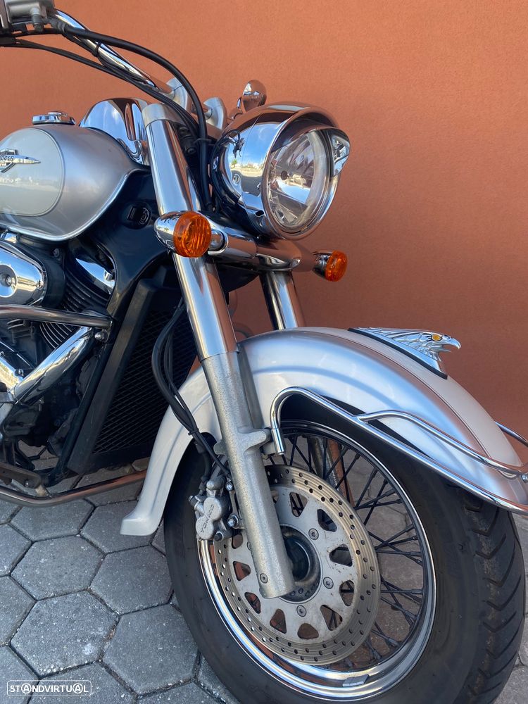 Suzuki Intruder VL 800 - 3