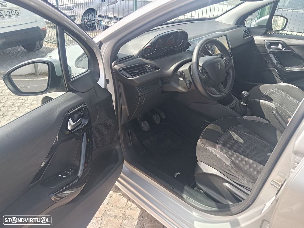 Peugeot 208 1.4 HDi Active - 6