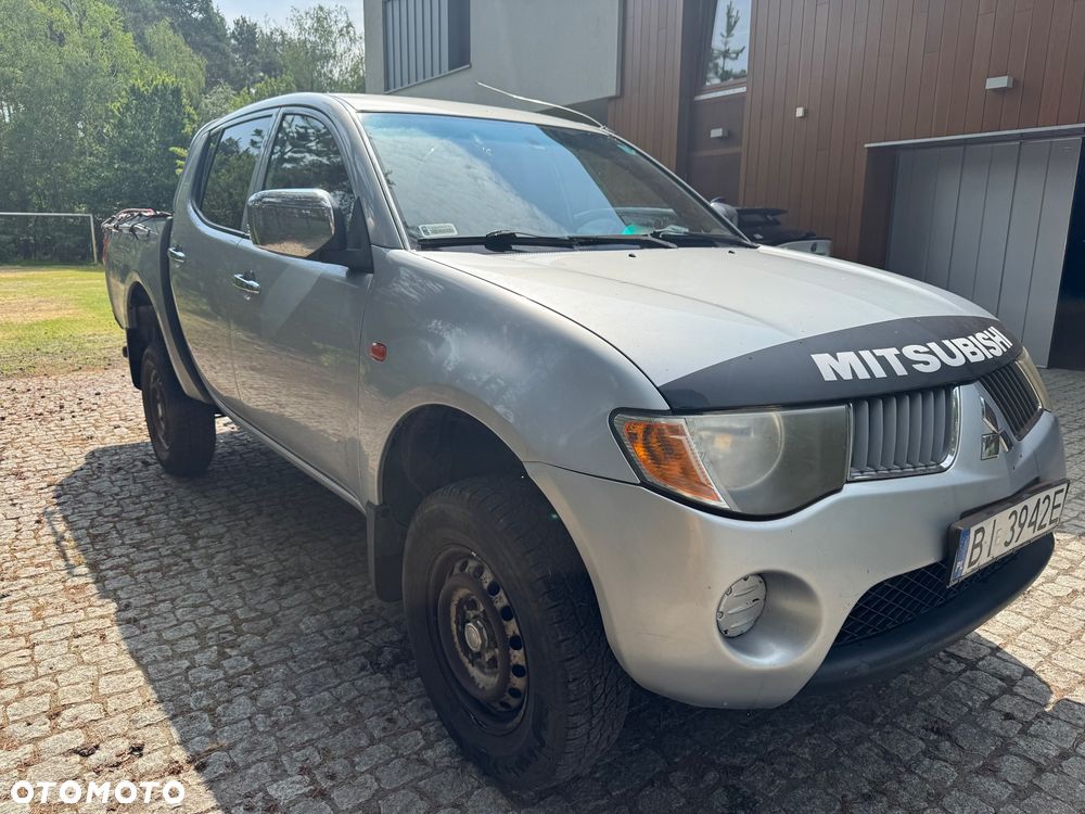 Mitsubishi L200 2.5 DID Intense + - 2