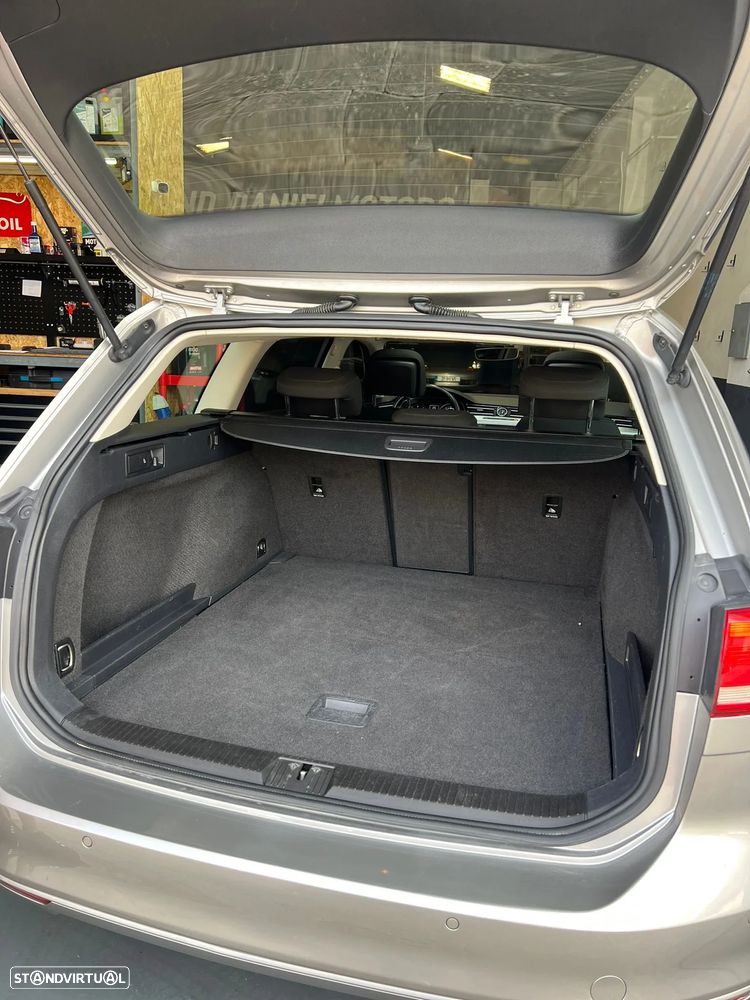 VW Passat Variant 1.6 TDI Highline - 8
