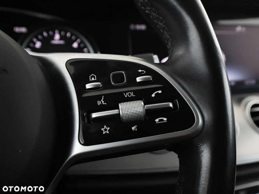 Mercedes-Benz Klasa E 200 d 9G-TRONIC AMG Line - 32