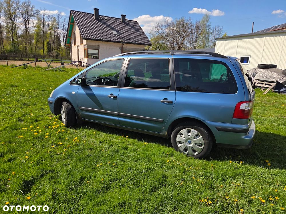 Ford Galaxy 1.9 TDI Ambiente - 4