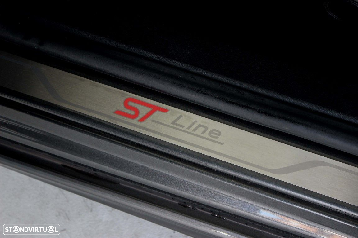 Ford Focus SW - 11