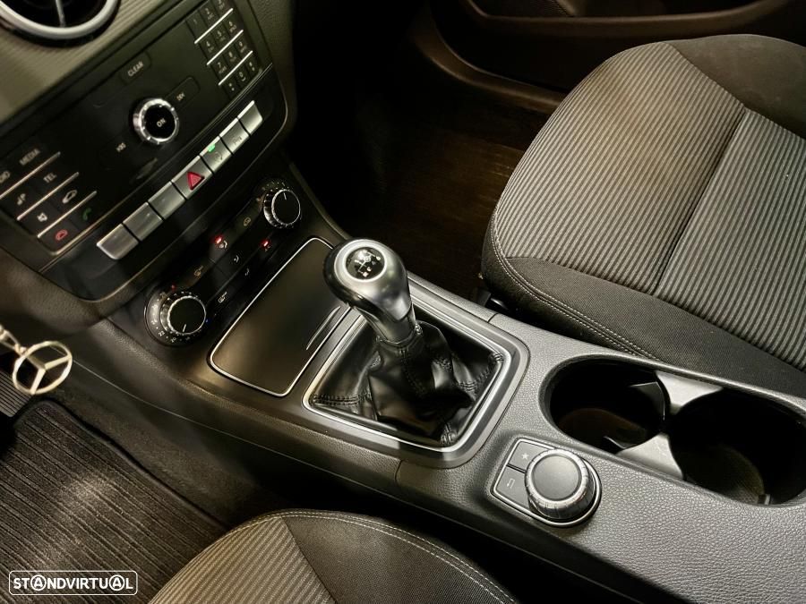 Mercedes-Benz B 180 CDI Urban - 11