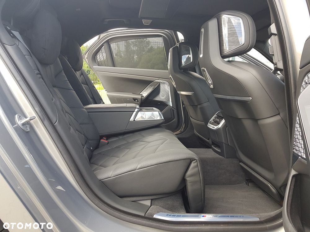 BMW i7 105.7kWh xDrive60 M Sport - 27