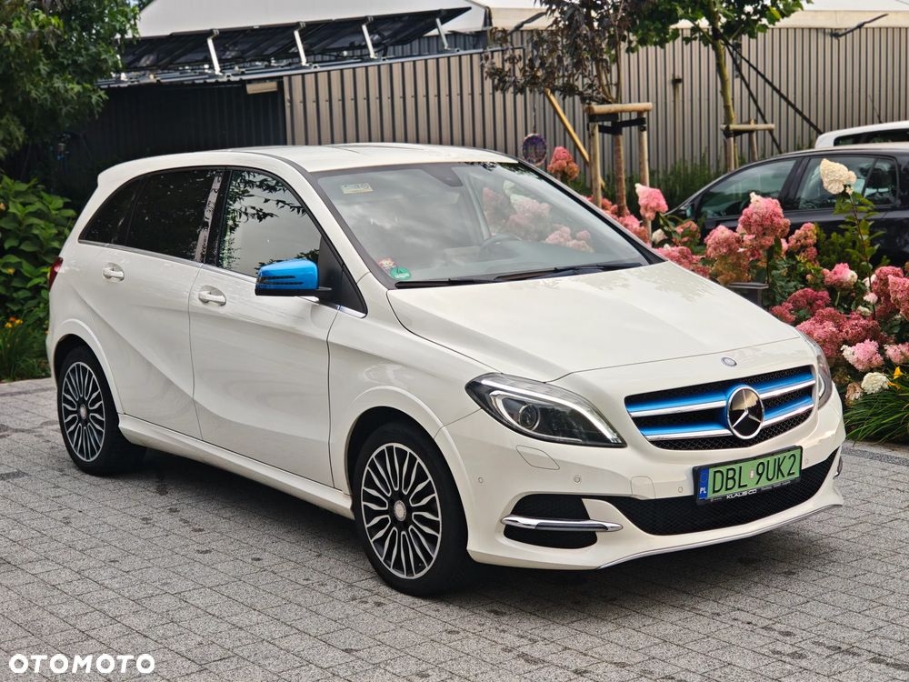 Mercedes-Benz Klasa B (Electric Drive) 250 e - 3