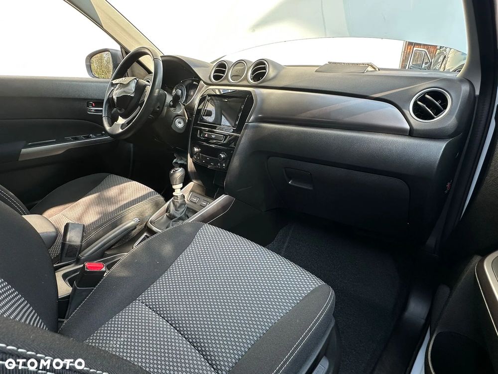 Suzuki Vitara 1.4 Boosterjet SHVS Elegance 2WD - 7