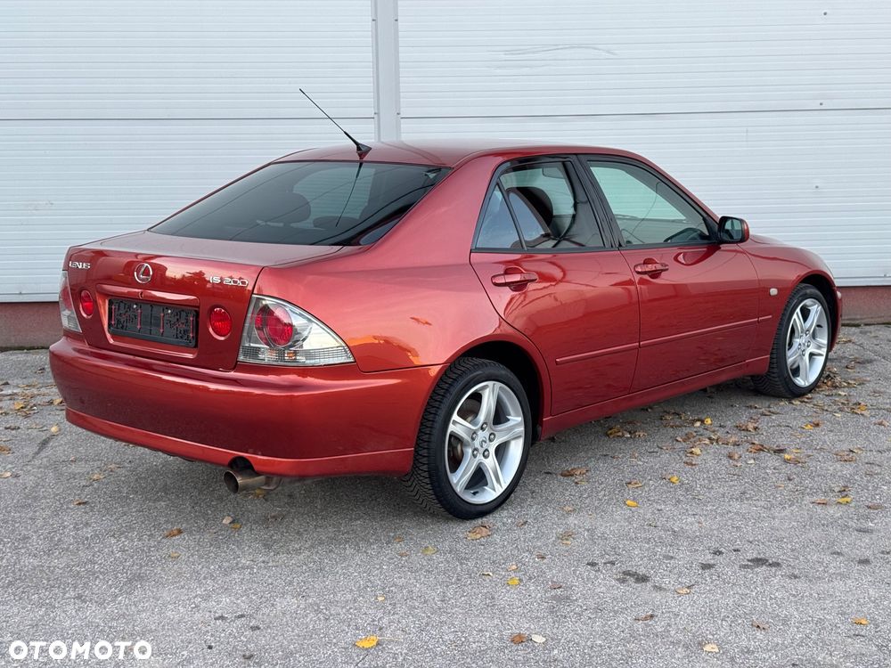 Lexus IS - 5