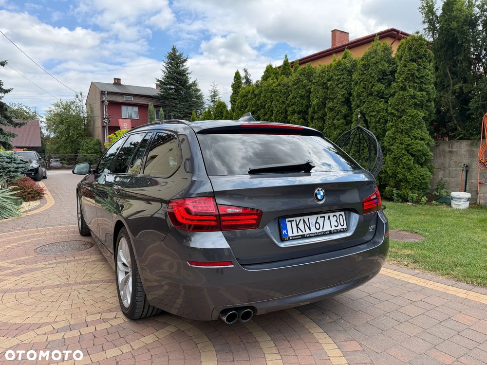 BMW Seria 5 525d Luxury Line - 17