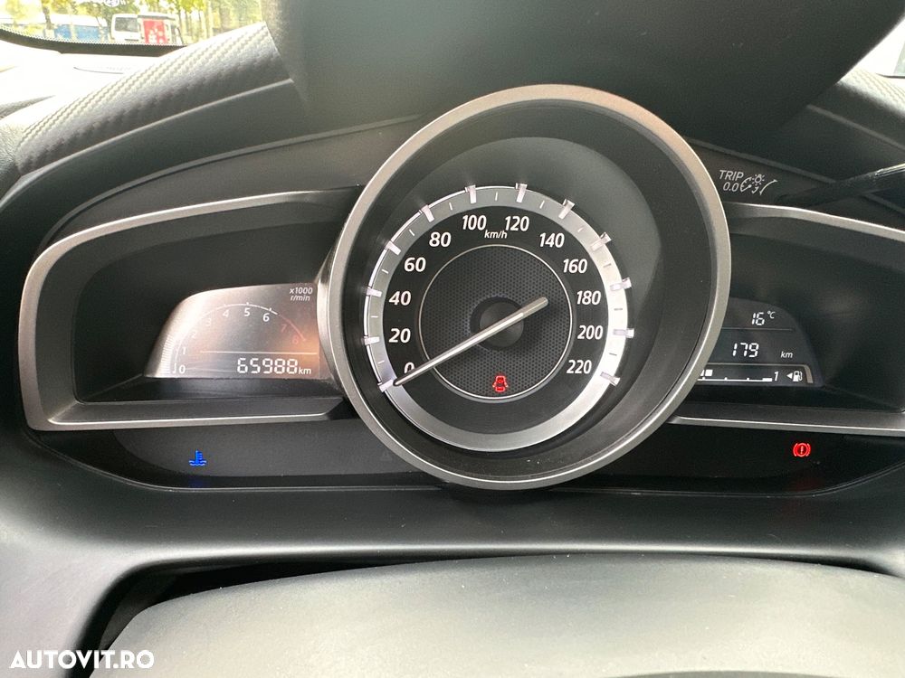 Mazda CX-3 G120 Revolution - 16