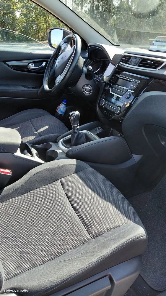 Nissan Qashqai 1.5 dCi 360 - 6