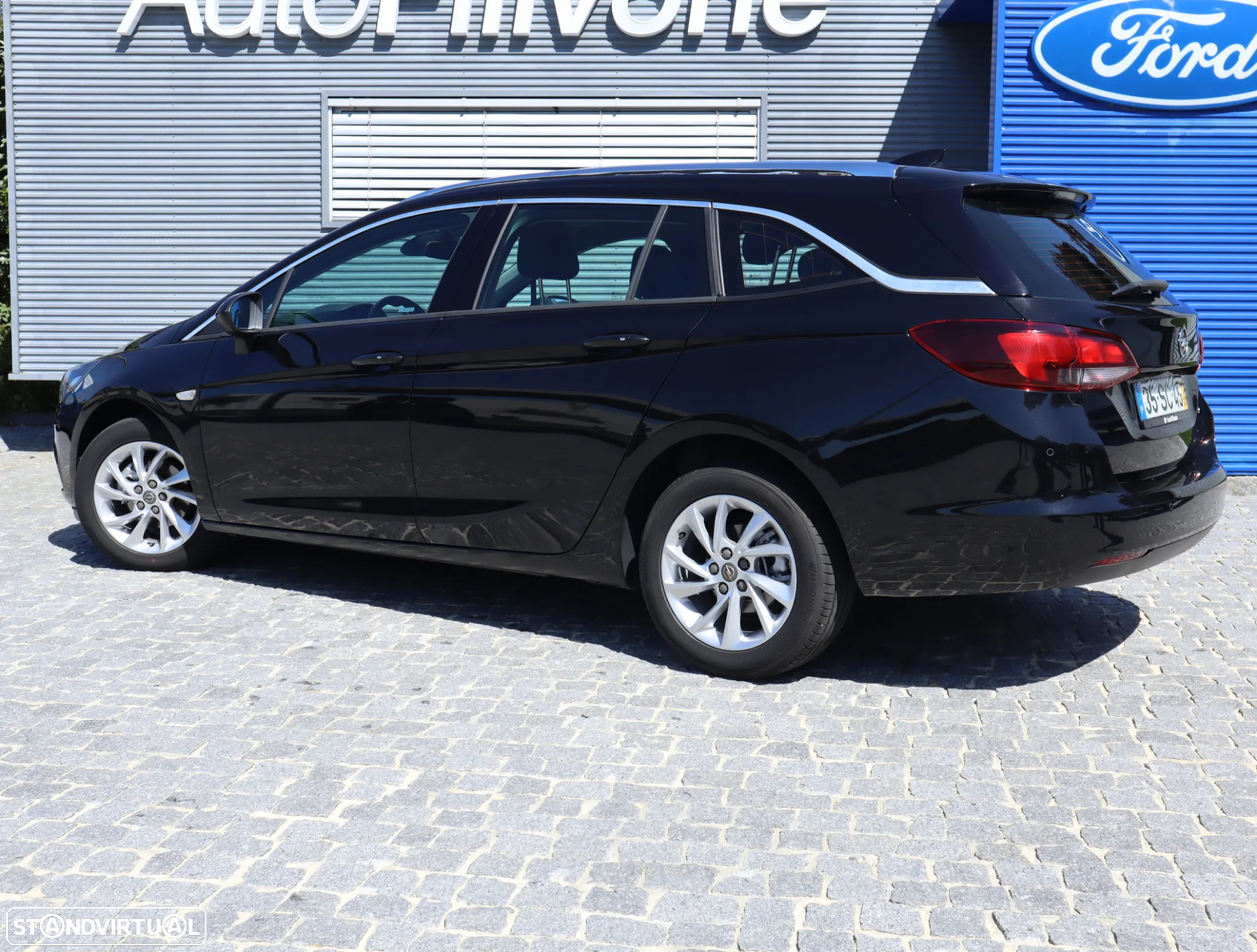 Opel Astra Sports Tourer - 2
