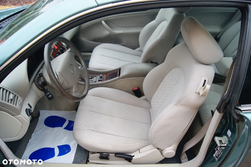 Mercedes-Benz CLK - 14