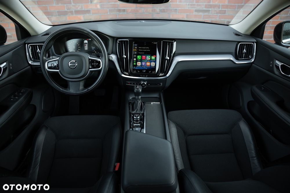Volvo V60 D3 Drive-E Momentum - 5